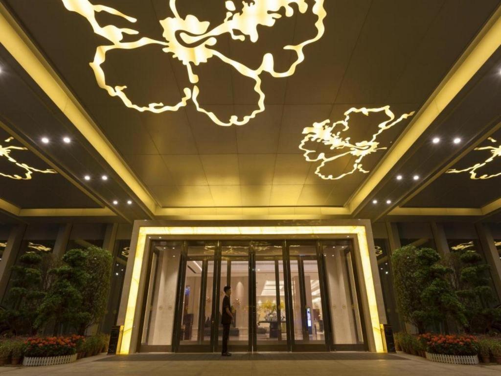 Ming Du Lakeside Hotel 南寧 エクステリア 写真