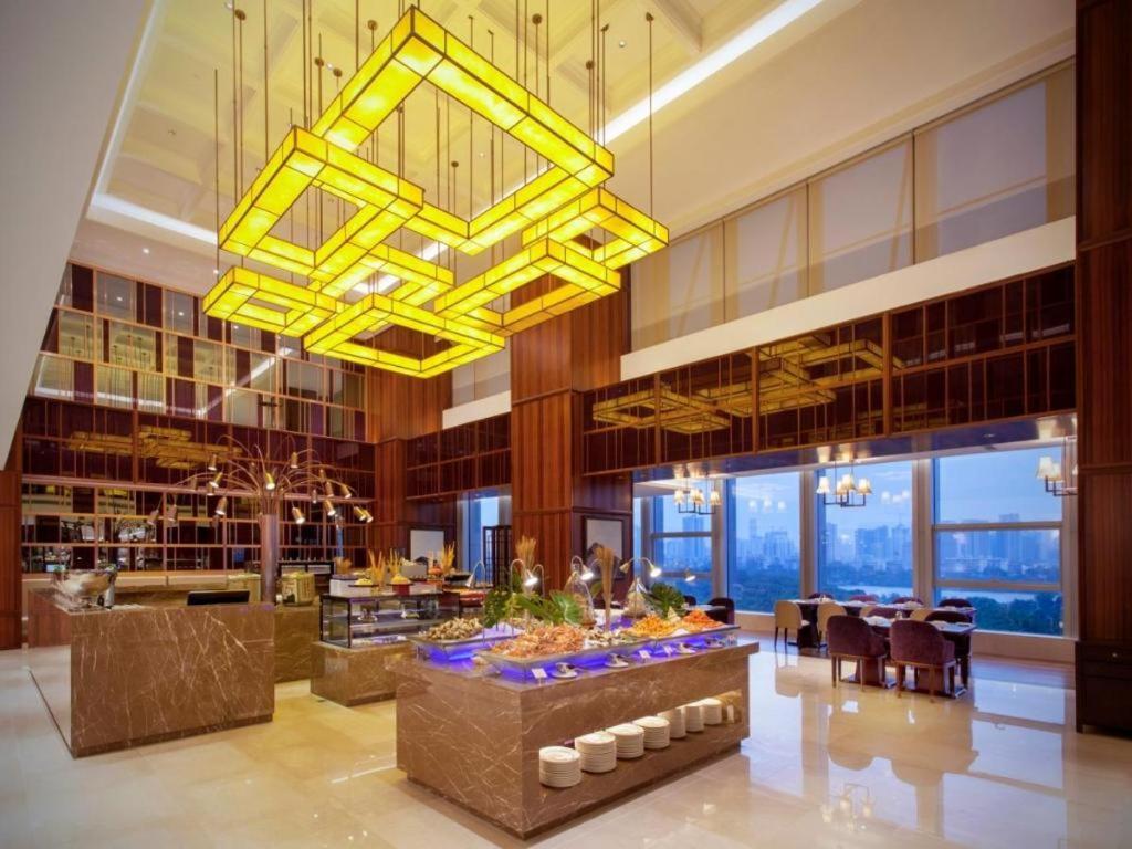 Ming Du Lakeside Hotel 南寧 エクステリア 写真