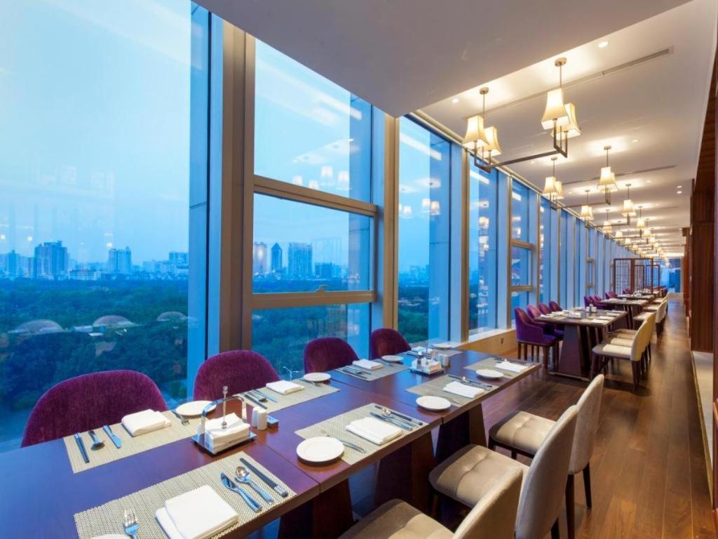 Ming Du Lakeside Hotel 南寧 エクステリア 写真