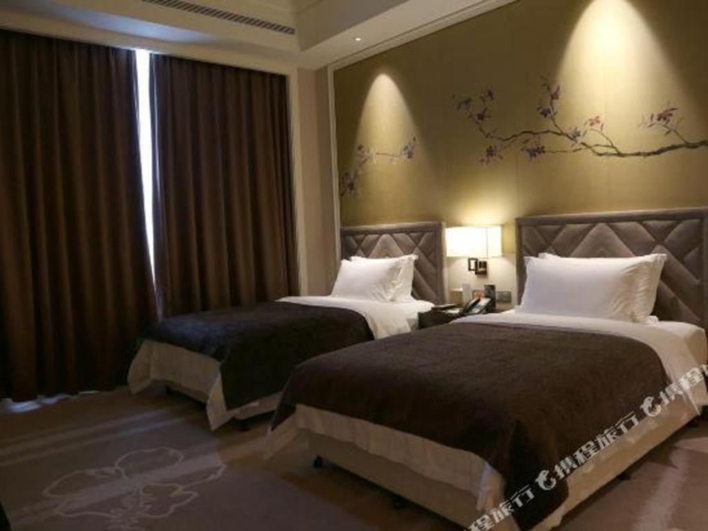 Ming Du Lakeside Hotel 南寧 エクステリア 写真