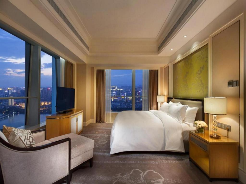 Ming Du Lakeside Hotel 南寧 エクステリア 写真