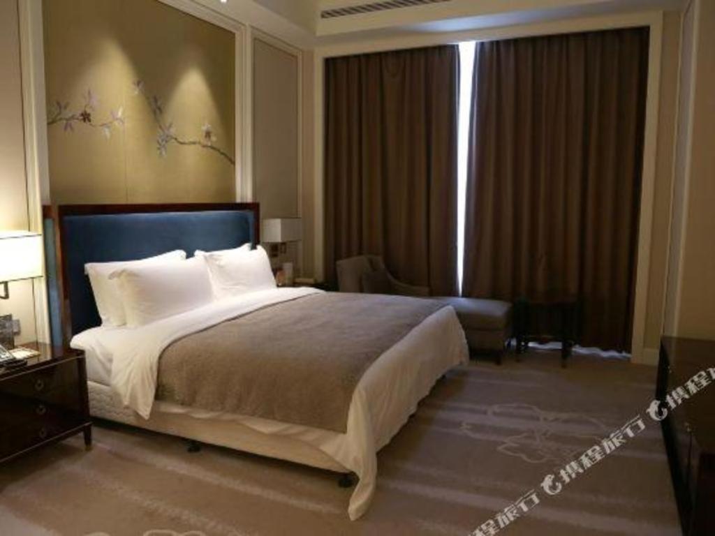 Ming Du Lakeside Hotel 南寧 エクステリア 写真