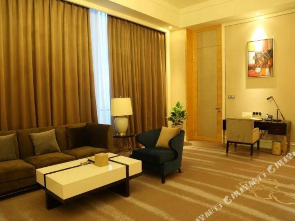 Ming Du Lakeside Hotel 南寧 エクステリア 写真