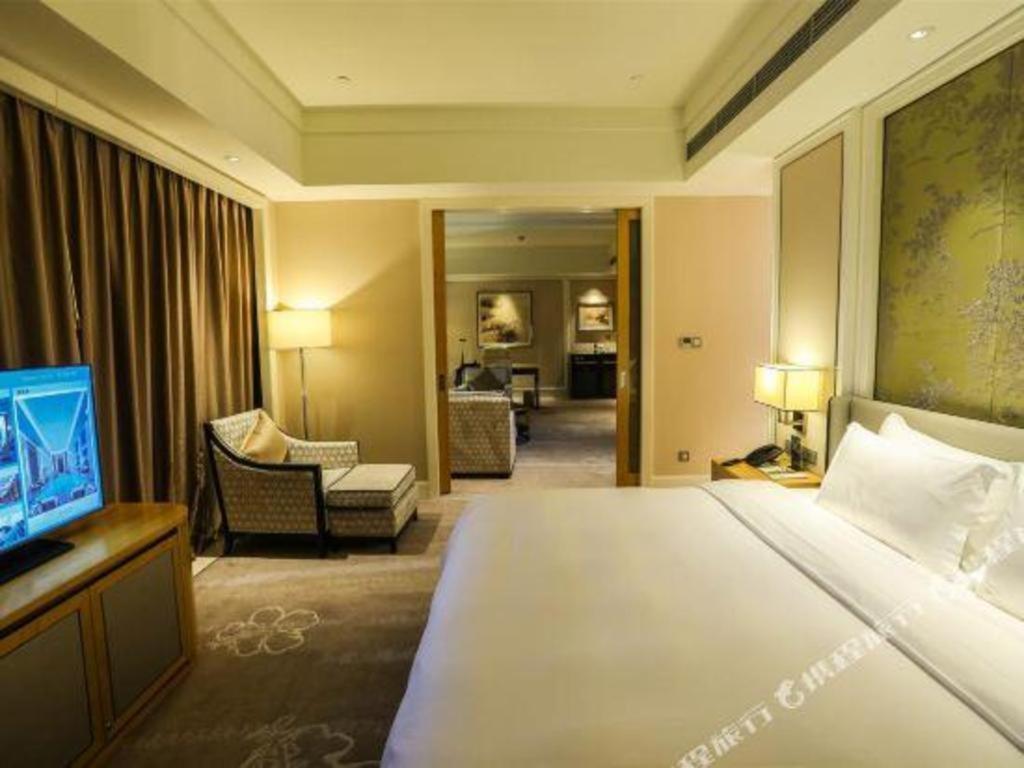 Ming Du Lakeside Hotel 南寧 エクステリア 写真