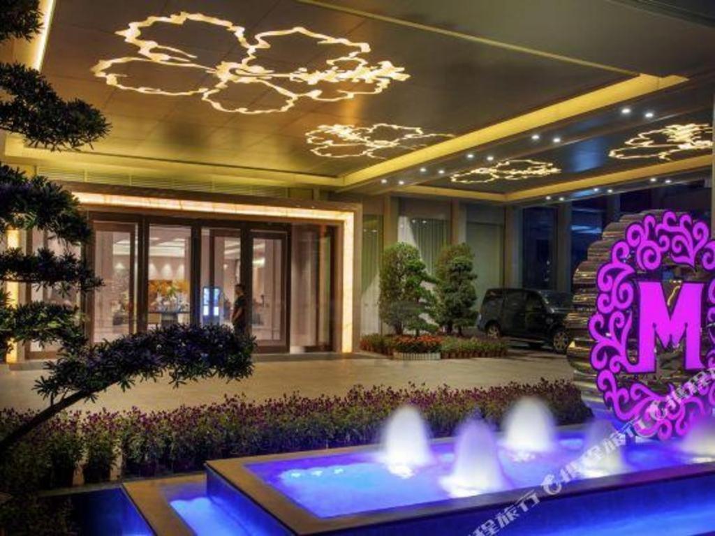 Ming Du Lakeside Hotel 南寧 エクステリア 写真