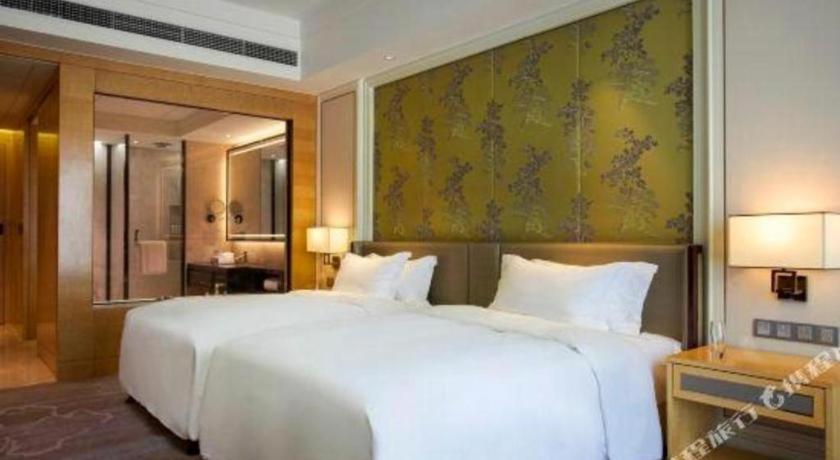 Ming Du Lakeside Hotel 南寧 エクステリア 写真