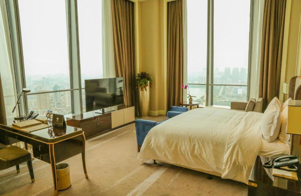 Ming Du Lakeside Hotel 南寧 エクステリア 写真